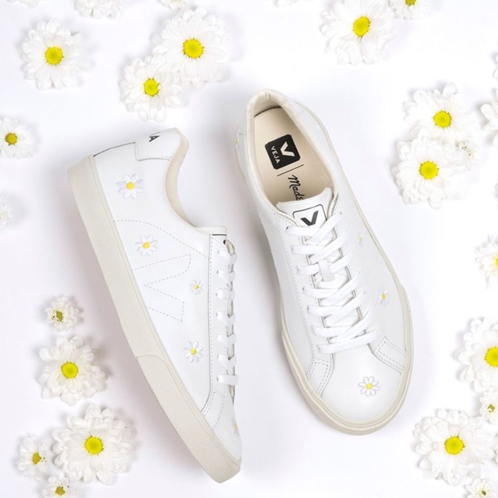 Veja x Madewell Esplar extra white embroidered daisy sneakers